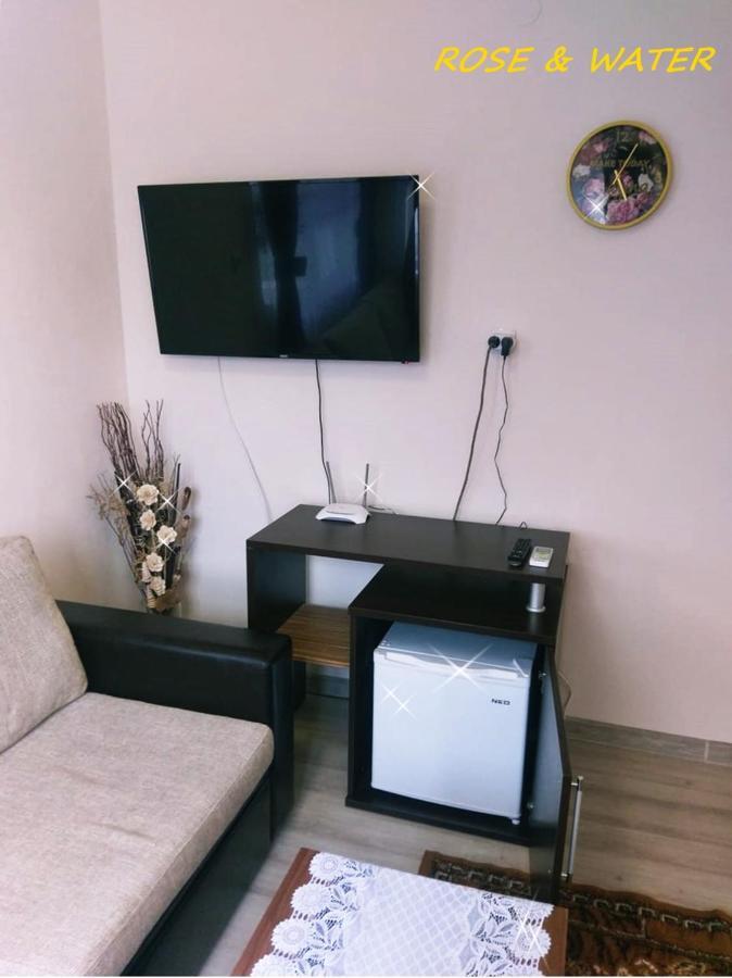 Rose & Water Guest House 파벨 반야 외부 사진