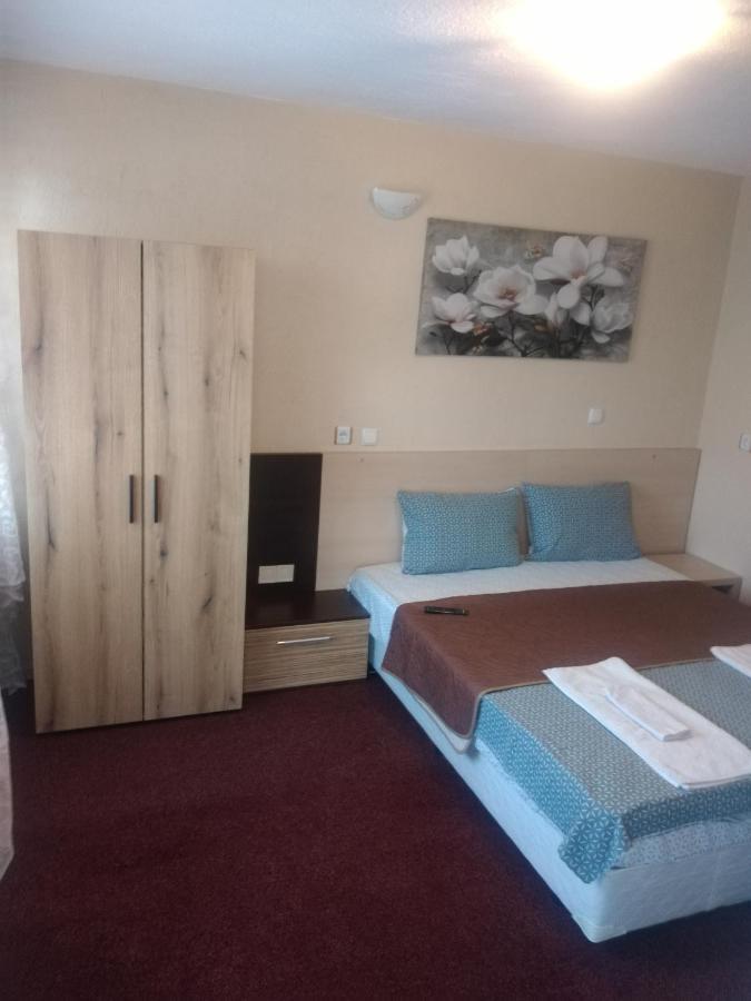 Rose & Water Guest House 파벨 반야 외부 사진