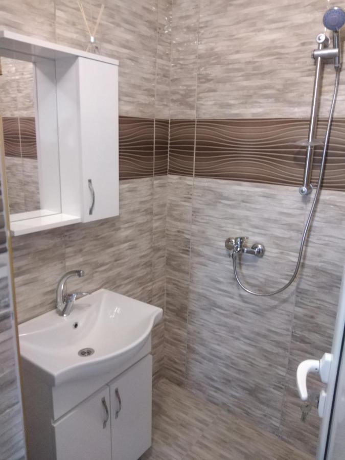 Rose & Water Guest House 파벨 반야 외부 사진