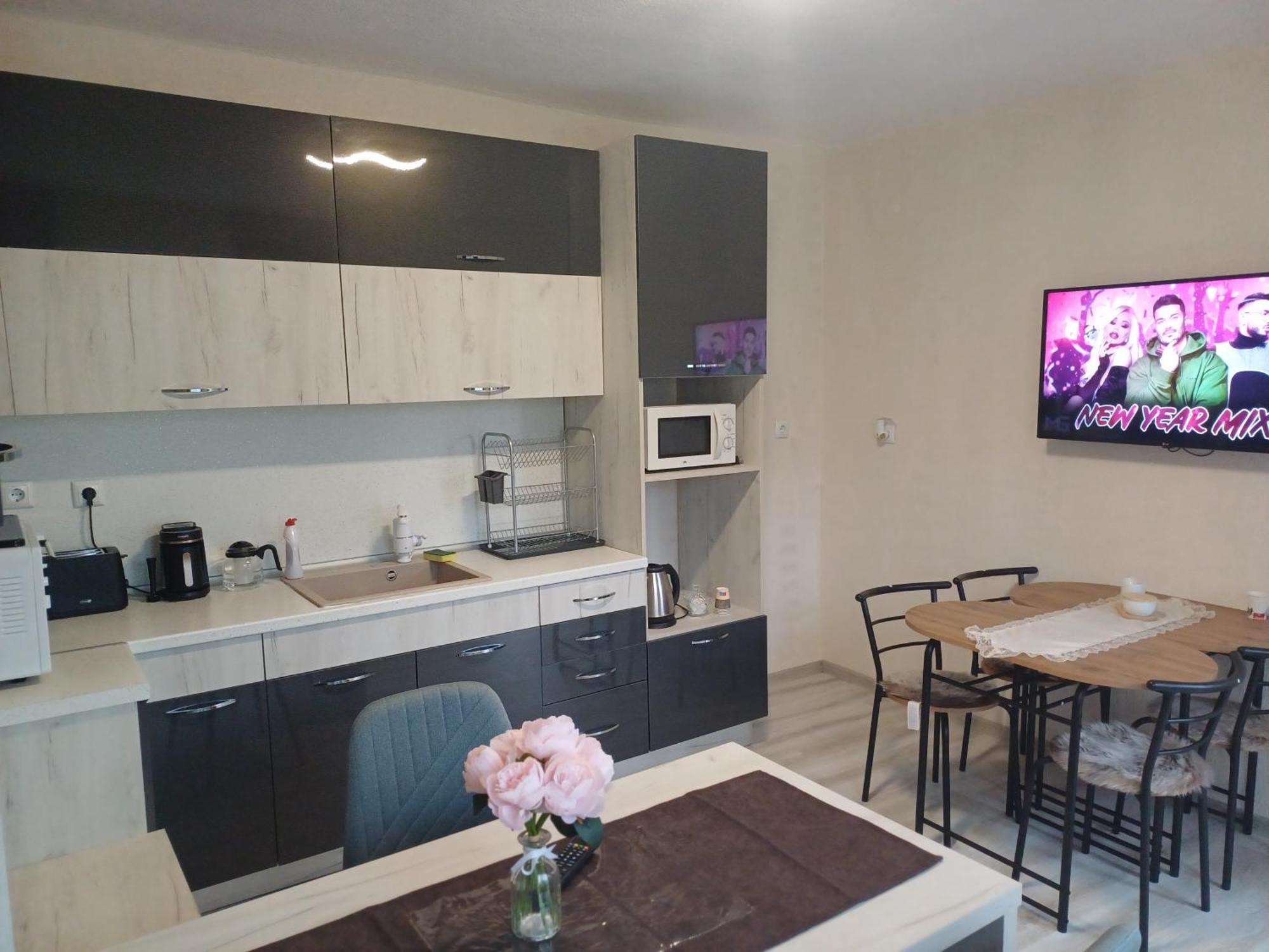 Rose & Water Guest House 파벨 반야 외부 사진